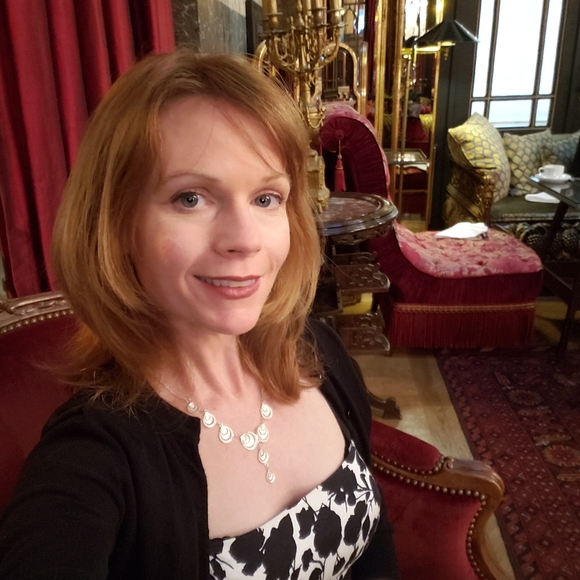 Meet your Posher, Sally - Picture 4 of 5